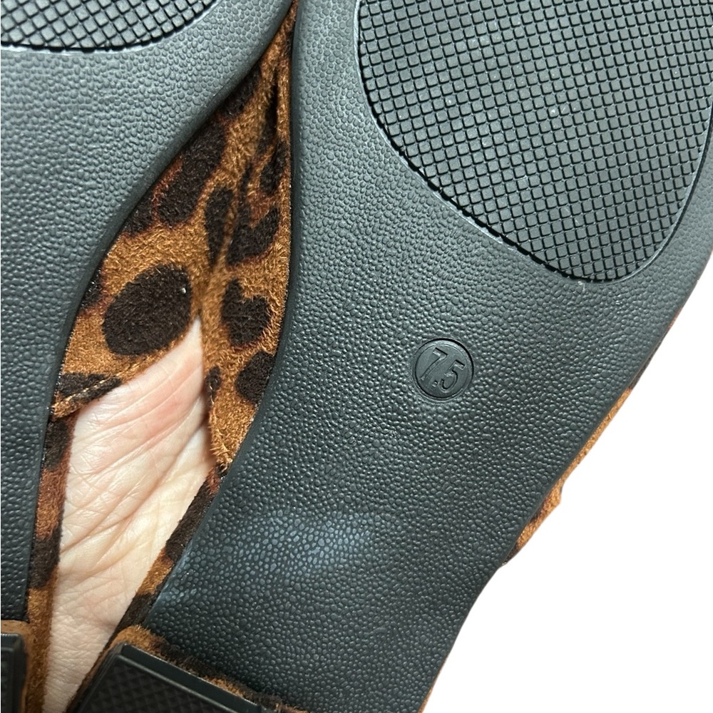 Leopard Pointed Bow Slip On Mules - Picture 5 of 6